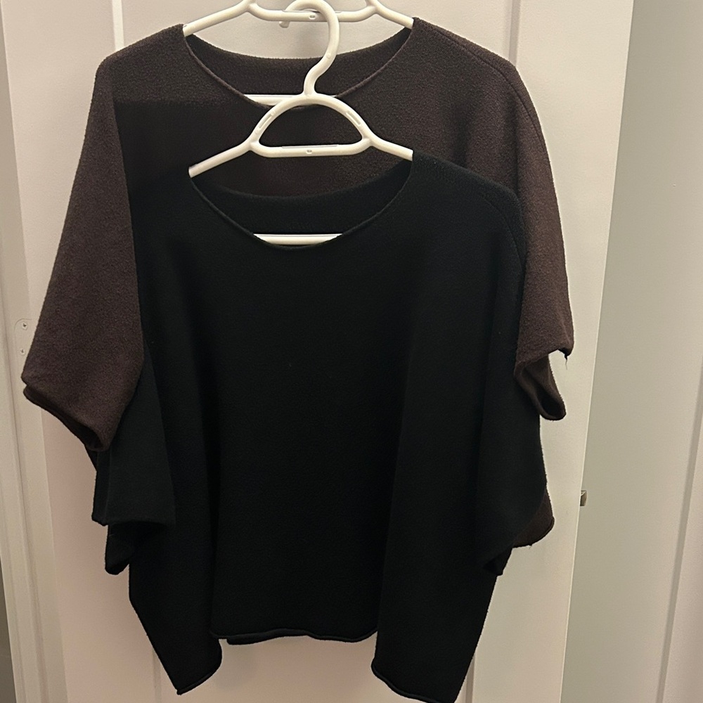2 Black and Brown Knit Sweater      1 size